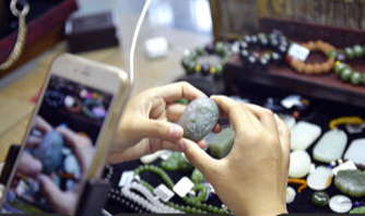 电商直播改变帕敢翡翠贸易游戏规则