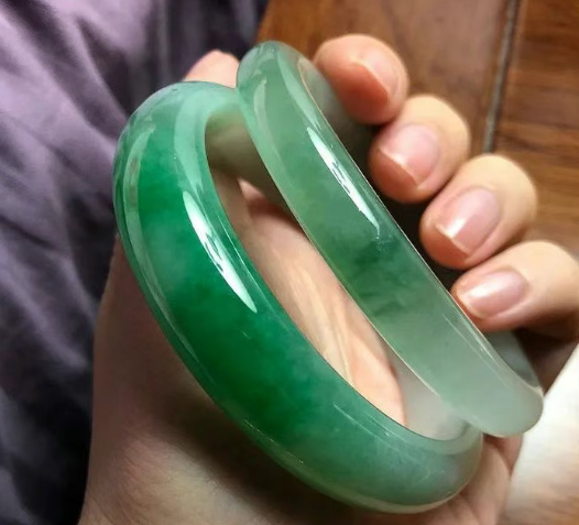 让翡翠越来越润有妙招